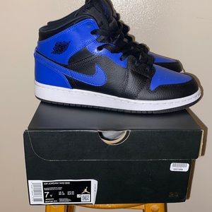 AIR JORDAN 1 MID GS HYPER ROYAL BLUE